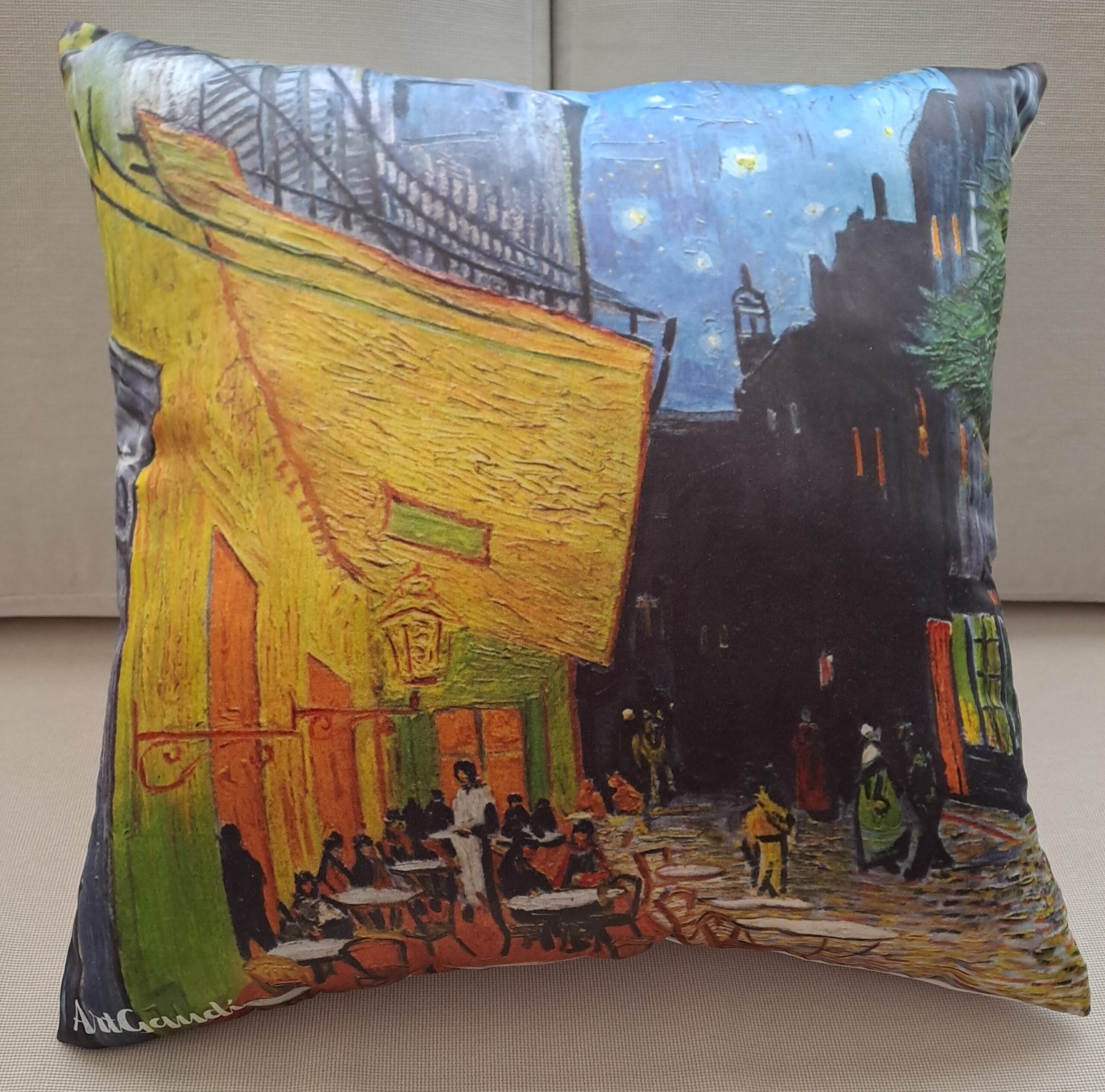 COJíN TERRAZA DE CAFE POR LA NOCHE DE VICENT VAN GOGH - Imagen 2