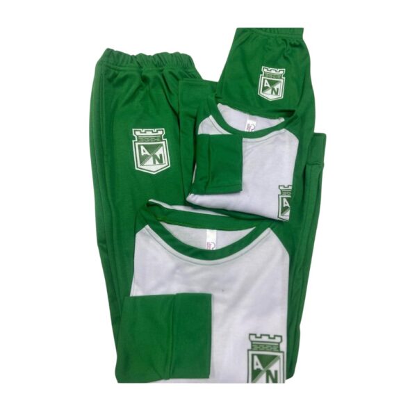 PIJAMA FUTBOLERA DE NIÑO NACIONAL - Imagen 3