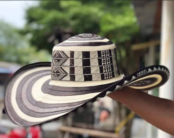 Sombrero Vueltiao 27 Fibras Artesanal Zenú - Imagen 3
