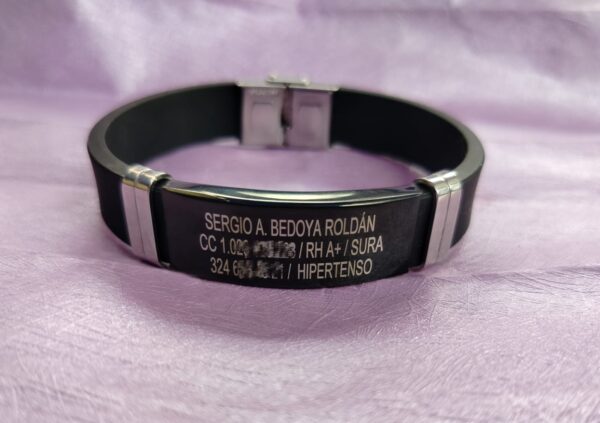 Brazalete de identificación delgado placa negra - Imagen 2