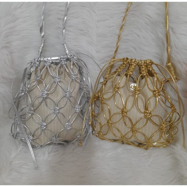 Bolso Dorado Macrame Tula Flor - Imagen 2