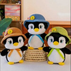 Peluches de pinguinito adorables con sombrerito estilo y mucha ternura
